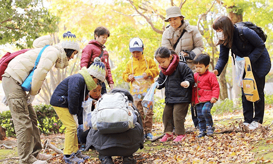 親子で楽しむ自然観察会［NPO法人みどりなくらし］